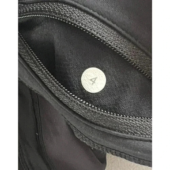 Lululemon Chase Me Crop II Black Faux Leather Trim Size 4 Mesh Workout Gym - Picture 8 of 12